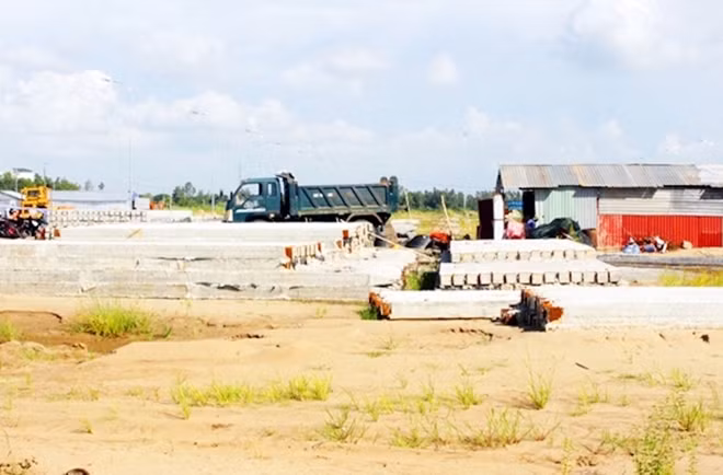 Dự án xây dựng khu đô thị mới bị nhiều hộ dân khiếu nại vì cho rằng quyền lợi chưa được giải quyết thấu đáo.