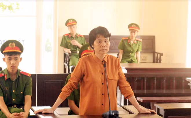 Hà Thị Nhượng tại phiên tòa.