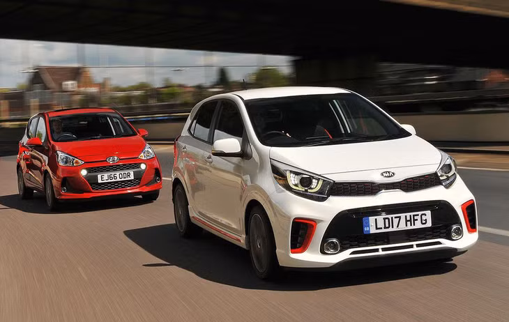 Cặp xe nhỏ Kia Morning (Picanto) và Hyundai i10. Ảnh: Wharcar UK