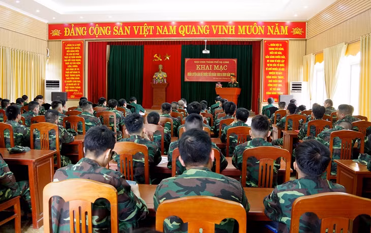 Quang cảnh khai mạc.