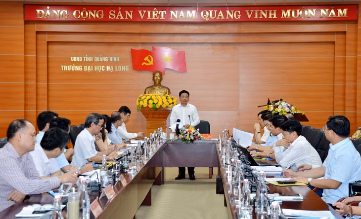 Đồng chí Nguyễn Văn Thắng, Phó Bí thư tỉnh ủy, Chủ tịch UBND tỉnh phát biểu chỉ đạo tại buổi làm việc.