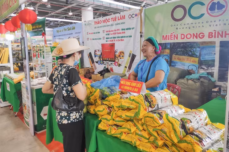 Nôgn sản huyện Bình Liêu tham gia Hội chợ OCOP Quảng Ninh - Hè 2020 tại Cung Quy hoạch, Hội chợ và Triển lãm tỉnh.
