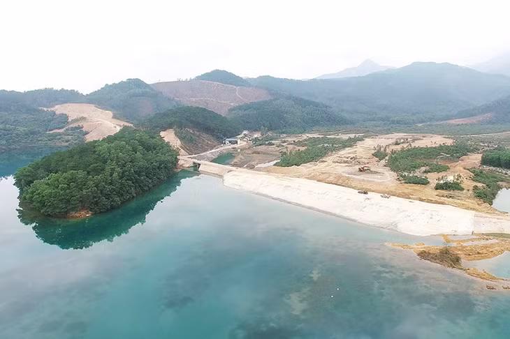 tuyến đường hành hương nối khu vực chùa Hồ Thiên với chùa Ngọa Vân. Ảnh: Đỗ Phương