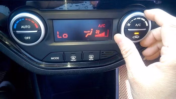 Đây cũng là một trong những cách thức quan trọng để bảo vệ ôtô. Ảnh: Garage ôtô Phùng Hưng