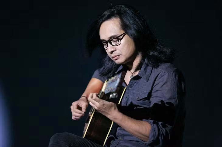 Nghệ sĩ Tuấn Hùng.