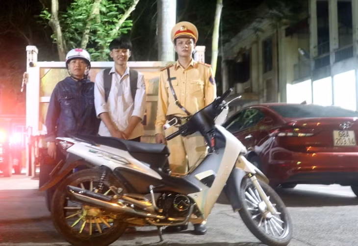 cơ quan Công an trả lại chiếc xe bị cướp cho gia đình cháu Ngỗ Đình Hưng