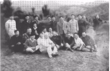 Bác Hồ dừng chân ở Khe Cát, Tết Ất Tỵ 1965.