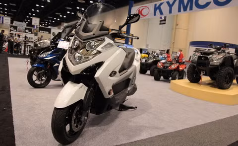  Kymco MYROAD 700i