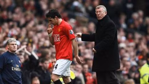 Sir Alex coi Hargreaves là "một thảm họa"