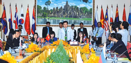 Đoàn Đại biểu Quảng Ninh tham gia cuộc họp Ban Thường trực Diễn đàn Du lịch Liên khu vực Đông Á (EATOF) 2012.