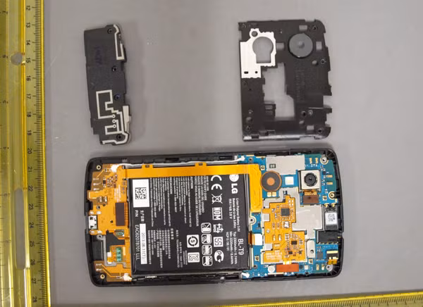 Linh kiện lộ diện cho thấy cấu hình Nexus 5 có chút khác biệt so với LG G2.