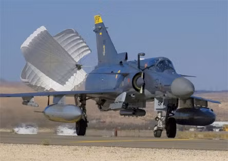 IAI đang tích cực quảng bá Kfir Block 60 tới khách hàng. Ảnh: theaviationist.com