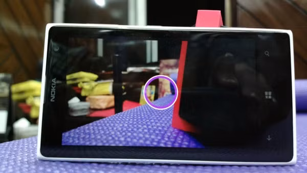 Cảm biến Lytro cũng được dự đoán sẽ xuất hiện trên một số dòng smartphone trong năm 2014, tuy nhiên, có là cần thiết không khi hiện nay một số giải pháp phần mềm như ứng dụng Nokia Refocus cho phép chụp ảnh trước lấy nét sau?