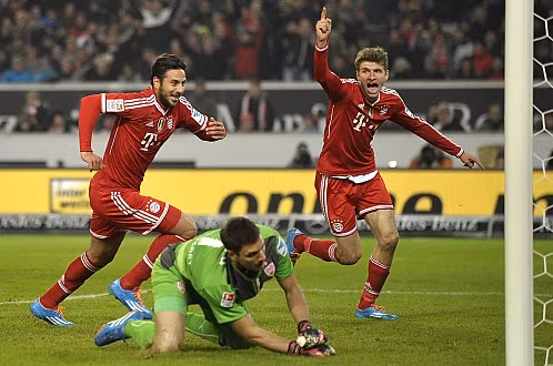 Bayern Munich sẽ ăn mừng chiến thắng trước Eintracht Frankfurt ở vòng 19? Ảnh: AFP