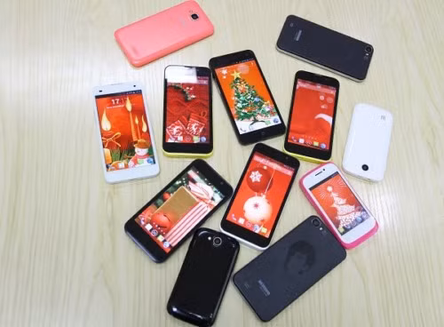 Thị trường điện thoại di động trong năm 2014 tiếp tục tăng trưởng, trong đó smartphone góp phần lớn công sức.