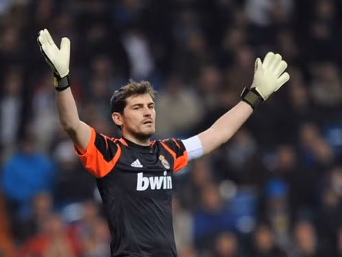 Casillas vẫn gây ấn tượng dù không còn bắt chính tại La Liga.