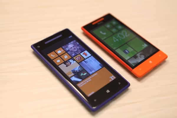 Với mức giá 2,9 triệu đồng cho HTC 8S và 3,9 triệu đồng cho HTC 8X, người dùng có thêm cơ hội để trải nghiệm hệ điều hành Windows Phone 8.