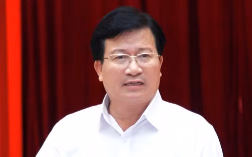 Bộ trưởng Trịnh Đình Dũng: 
