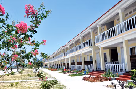 Khu du lịch nghỉ dưỡng Mai Quyền (Vân Đồn).