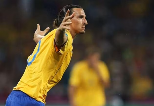  Ibrahimovic từ chối MLS, muốn ở lại châu Âu.