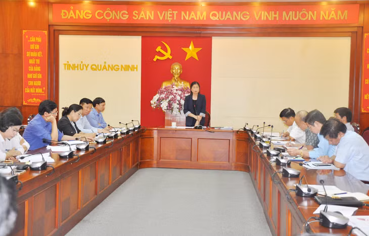 Đồng chí Đỗ Thị Hoàng, Phó Bí thư Thường trực Tỉnh ủy phát biểu chỉ đạo tại hội nghị