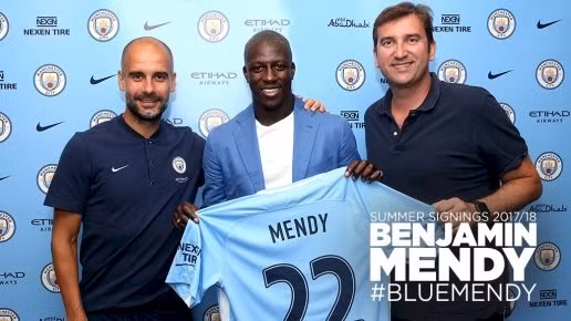  Benjamin Mendy chính thức ra mắt Man City.