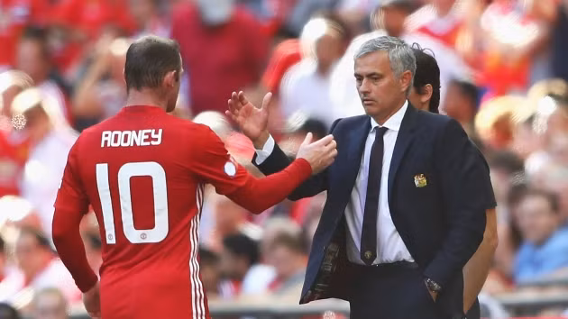 Mourinho nhớ Rooney.