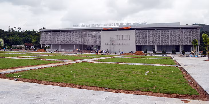 Trung tâm Văn hoá - Thể thao các dân tộc vùng Đông Bắc đang được đẩy nhanh hoàn thiện.