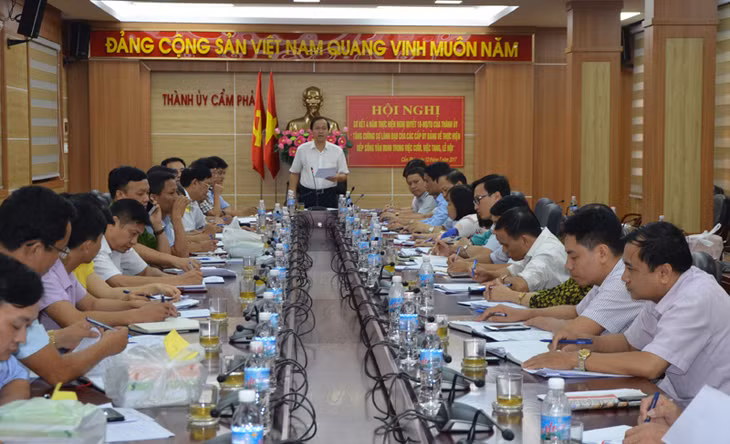 Thành ủy Cẩm Phả tổ chức hội nghị sơ kết 4 năm