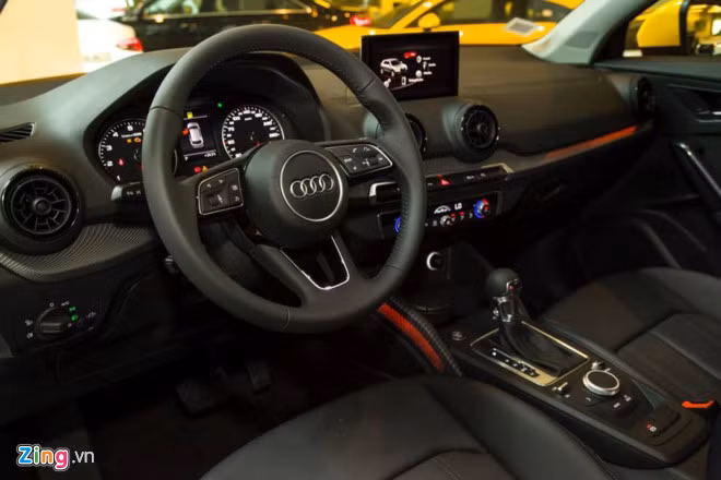 Nội thất Audi Q2 tập trung vào người lái. Ảnh: Audi Vietnam. 