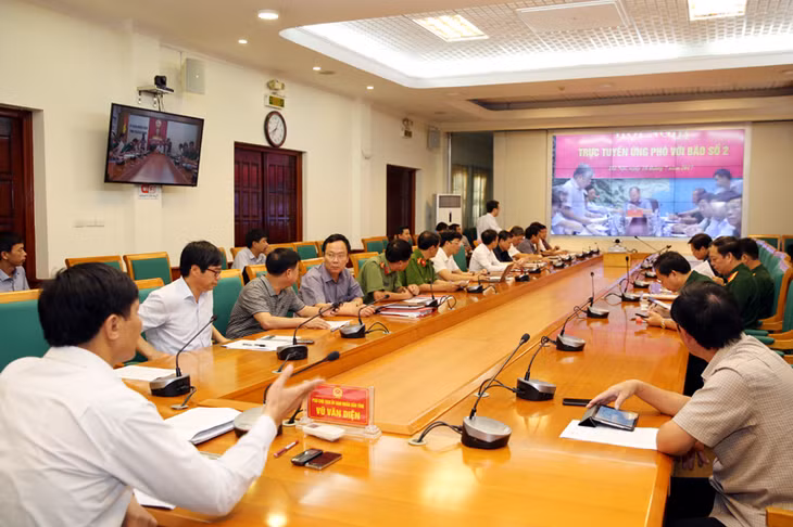Quang cảnh họp trực tuyến tại đầu cầu Quảng Ninh