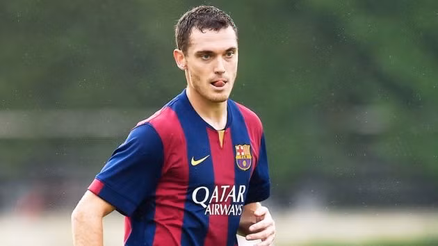  Vermaelen có cơ hội trở lại Anh thi đấu.