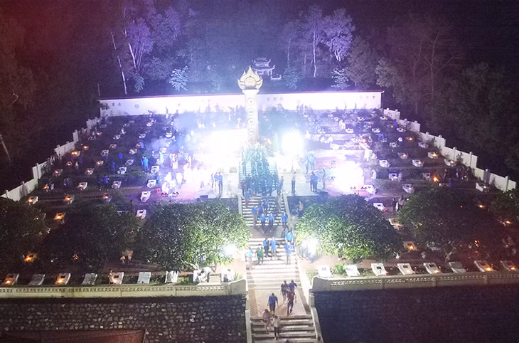 Toàn cảnh lễ dâng hương