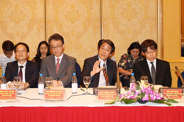 Ông Kunio Umemda, Đại sứ Đặc mệnh toàn quyền Nhật Bản tại Việt Nam nhấn mạnh: Chính phủ Nhật Bản đang có những chính sách ưu tiên nguồn vốn ODA đầu tư vào một số lĩnh vực; hỗ trợ các doanh nghiệp của Việt Nam.