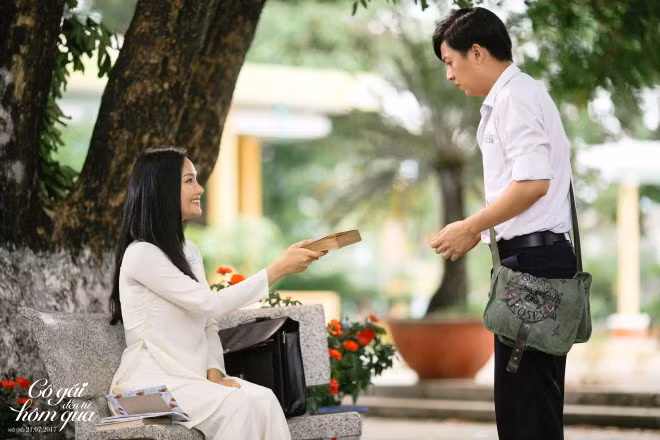 Phim khơi gợi tốt không khí tuổi thanh xuân, chỉ hơi tiếc Ngô Kiến Huy và Miu Lê hơi quá tuổi để vào vai học sinh trung học