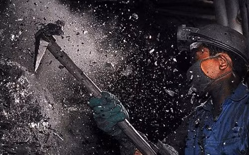 Theo Chủ tịch Hội đồng thành viên của TKV, tồn kho than có thể lên tới 13-14 triệu tấn trong năm nay.