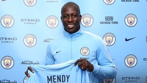  Mendy đã dính chấn thương khi vừa đến Man City. Ảnh: Sky Sports.