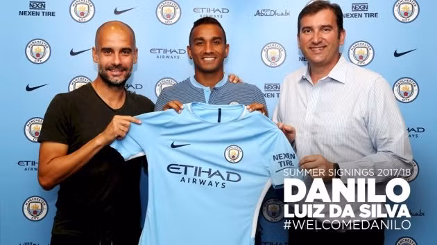  Danilo chính thức đến Man City.