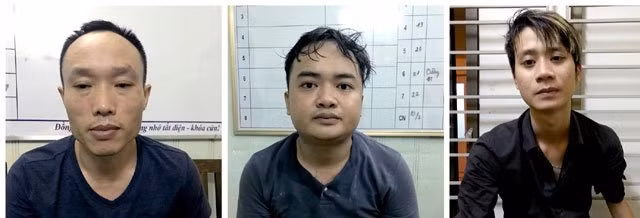 Ba kẻ bị bắt khẩn cấp.