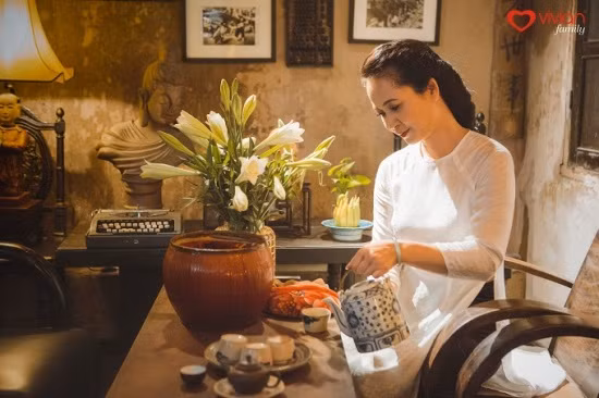 Nghệ sĩ Lan Hương.