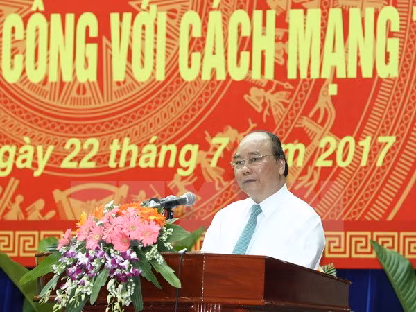 Thủ tướng Nguyễn Xuân Phúc phát biểu tại hội nghị. (Ảnh: Thống Nhất/TTXVN)