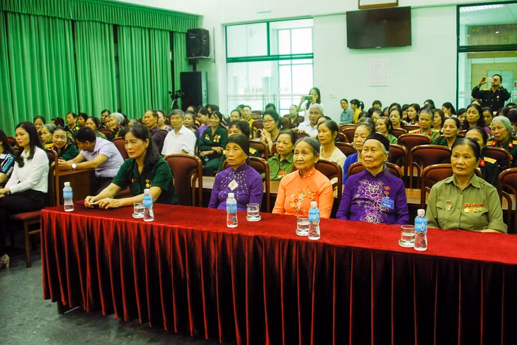Đông đảo đại biểu là hội viên, phụ nữ tham dự chương trình
