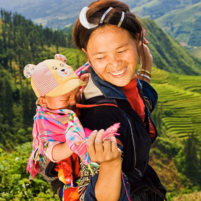Nhờ đêm nhạc, hơn 30 ngôi nhà mới, an toàn và chắc chắn đã được trao tận tay những gia đình cần sự giúp đỡ. Sự ấm áp của người nhận, niềm vui của người trao là cảm hứng bất tận cho thông điệp “trao đi yêu thương”.
