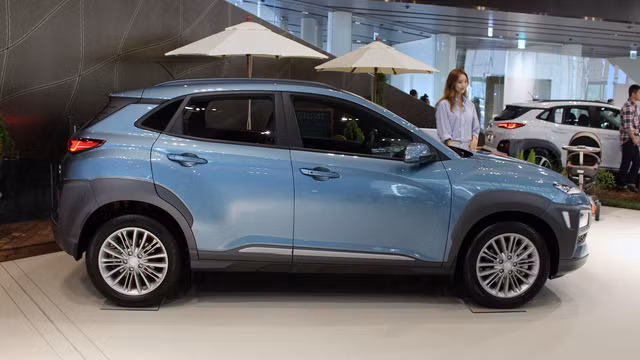 ... Hyundai Kona.