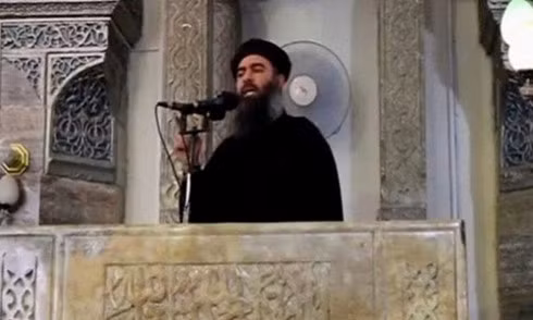 Thủ lĩnh IS al-Baghdadi trong lần xuất hiện công khai duy nhất. Ảnh: Reuters.