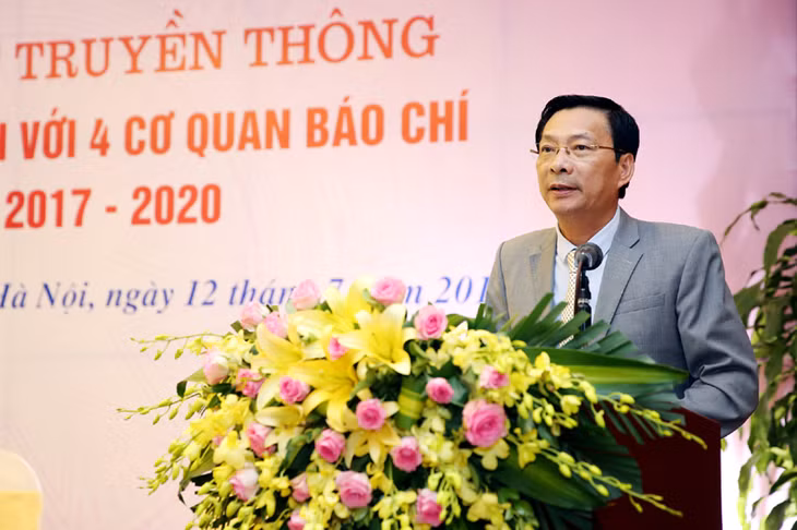 Đồng chí Nguyễn Văn Đọc, Bí thư Tỉnh ủy, Chủ tịch HĐND tỉnh Quảng Ninh thông báo khái quát những thành tựu đã đạt được của Quảng Ninh thời gian qua.