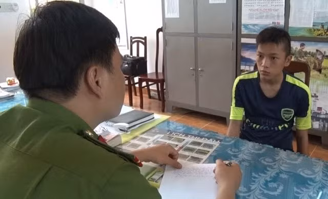 Chu Quang Đạt tại cơ quan Công an.