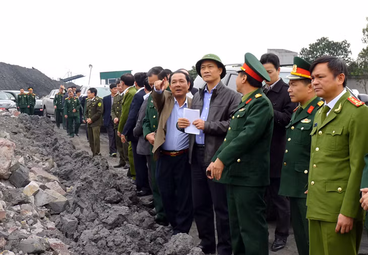 Kiểm tra khai trường vỉa 9A, 9B Công ty TNHH MTV 397- Tổng Công ty Đông Bắc
