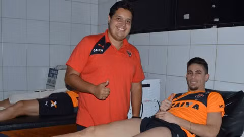 Paulista đang dưỡng thương ở đội bóng cũ Vitoria