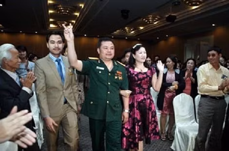 Lê Xuân Giang luôn xuất hiện trong trang phục Đại tá Quân đội khi tham dự các sự kiện.